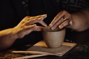 Osijek / No Borders: Women to Women, conversation around ceramics and tea / Traveling exhibition and workshop